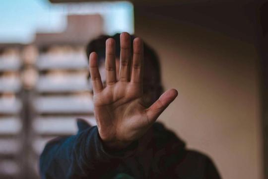 消息称机构加密交易平台 BlockFills 暂停提款并限制交易