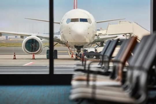 伊朗战争推高喷气燃料价格逾八成 航空业成本压力加大