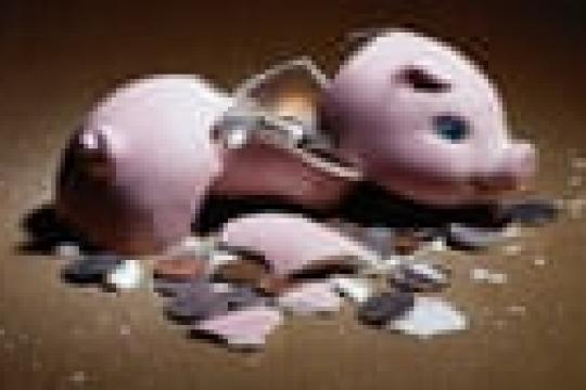 伴侣财务控制引发婚姻矛盾：读者讲述“预算管理”与“经济欺凌”的边界