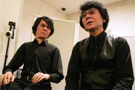 东京类人机器人峰会聚焦中日角力：跳舞穿针的机器人引发关注