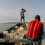 调查称几内亚比绍比加戈斯保护区附近出现海上鱼粉工厂，涉非法捕捞与转运