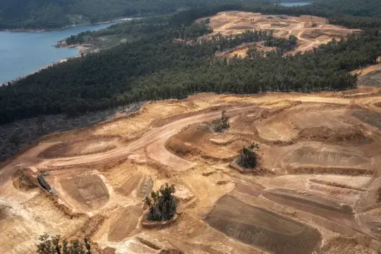 文件披露：澳美关键矿产协议被纳入阿尔科亚获准继续清理西澳森林的考量