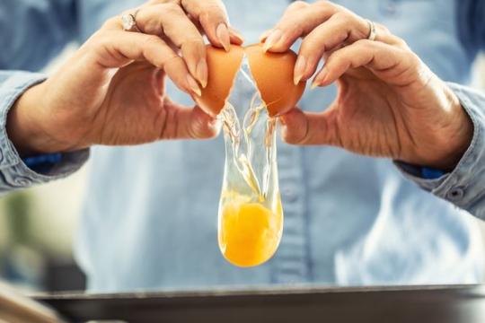 吃富含胆碱的食物如鸡蛋对大脑的影响