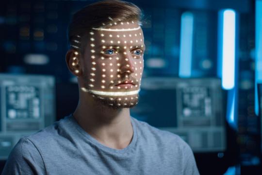 安永首席创新官：识别AI生成内容的关键线索是“过于完美”