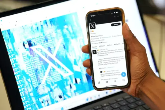 X称过去12个月暂停8亿个账户，称正应对“规模庞大”的操纵企图