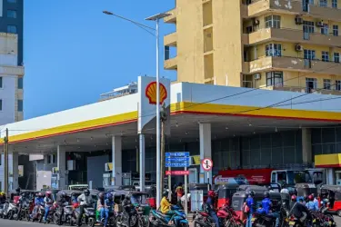 斯里兰卡实施四天工作周以节约燃料库存 霍尔木兹海峡受阻加剧南亚能源紧张