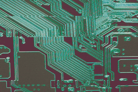 OpenAI押注万亿美元级人工智能基础设施 风险敞口引发关注