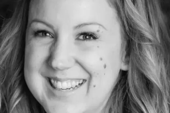 安德里亚·斯普林加盟Hammerstone Studios，担任后期制作高级副总裁