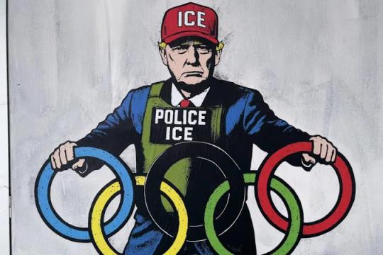 意大利多地出现反ICE奥运主题公共艺术