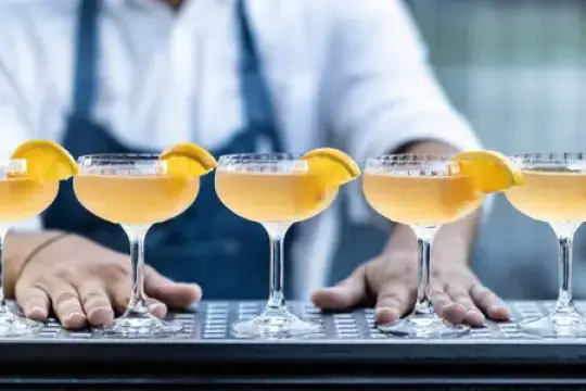 我是调酒师：这里有3款最佳和3款最差的鸡尾酒推荐