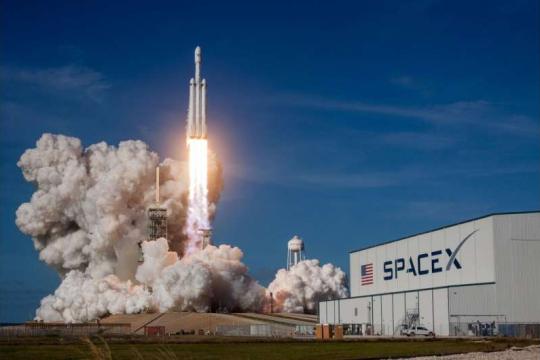 SpaceX创纪录IPO募资750亿美元：为何马斯克等内部人士比普通股民更可能受益