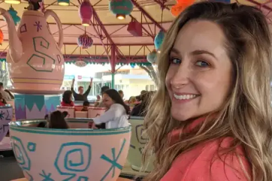 作为育儿教练，我知道必须允许女儿在迪士尼世界感到难过