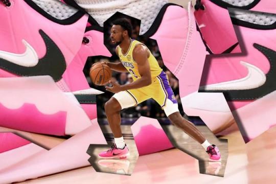 耐克为布朗尼·詹姆斯签名鞋启用反向勾形标志