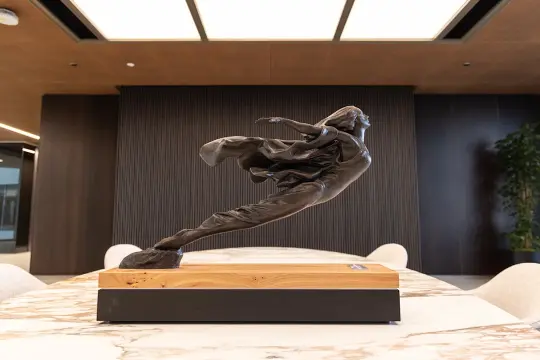 通用汽车启用底特律新总部 以中世纪现代设计延续品牌传承