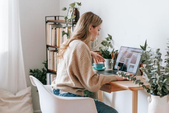 AI冲击传统路径：学习与工作加速融合为终身循环