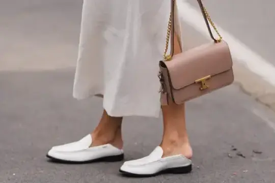 造型师透露：当前流行的4大鞋款趋势与3大过时款式