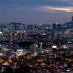 韩国股市本周急挫后，比特币突破7.3万美元