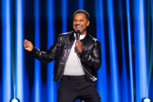 迈克·埃普斯宣布全国喜剧巡演“我们就是他们”