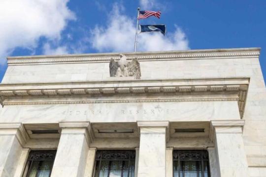 特朗普提名沃什出任美联储主席 美股承压收跌