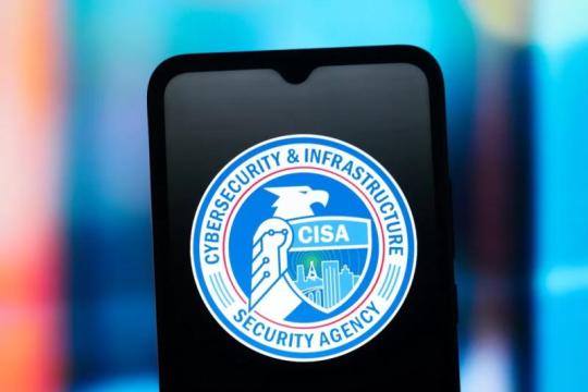 报道称美国网络安全机构CISA曾在公开代码库暴露大量访问凭证