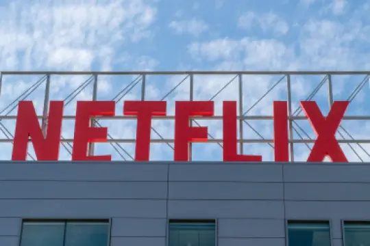 Netflix广告套餐扩展至15个新国家，月活跃用户达2.5亿