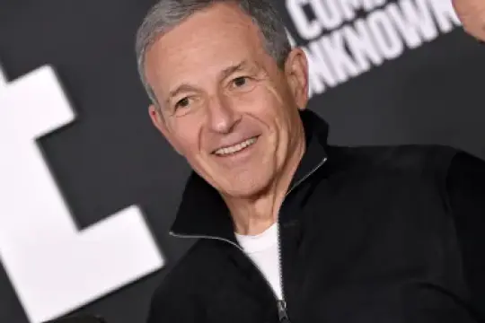 鲍勃·伊格在交接迪士尼CEO职务数周后重返Thrive Capital担任顾问