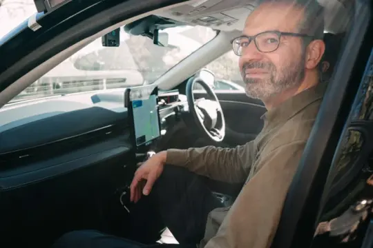 “我们不会告诉汽车该做什么”：伦敦自动驾驶出租车试乘体验