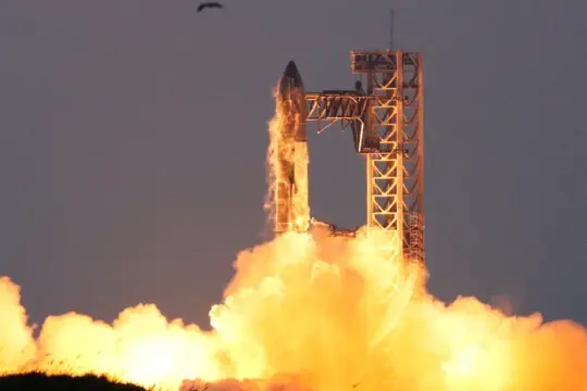 报道称SpaceX评估以1.5万亿美元估值IPO，时间或指向6月中旬