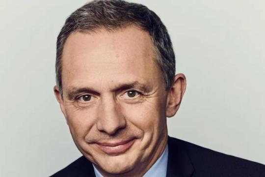 PayPal任命惠普前掌门人恩里克·洛雷斯为首席执行官