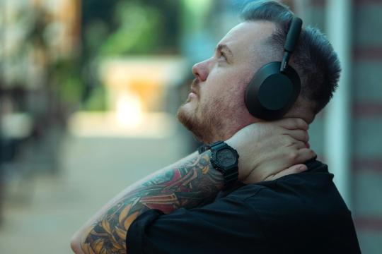 谷歌Fast Pair被曝严重漏洞：攻击者可在数秒内静默接管附近耳机