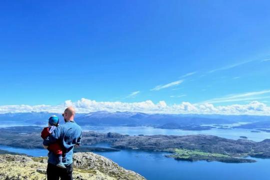 在美国养育孩子，组建“村落”并非易事