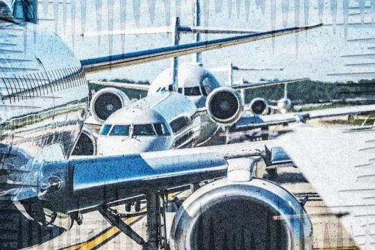 机场安检人手告急与地缘局势交织下 美国航空股逆势走高