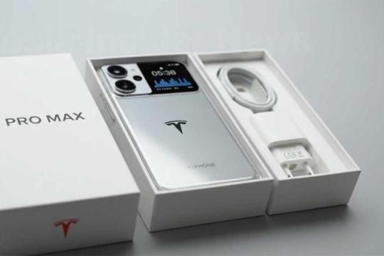 马斯克再谈Starlink手机可能性：特斯拉手机传闻缘何未成现实