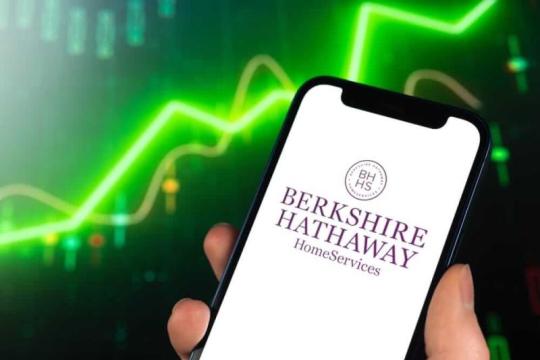 巴菲特之后的伯克希尔：格雷格·阿贝尔接班后如何延续“青春”