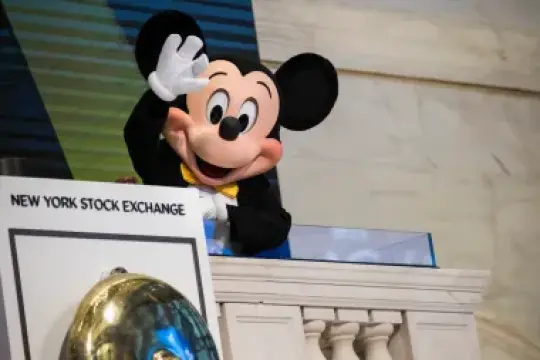 华尔街对迪士尼CEO更替新闻反应平淡，股价维持在2022年水平