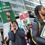 星巴克股东呼吁在年会上反对两名董事连任，指工会谈判长期停滞