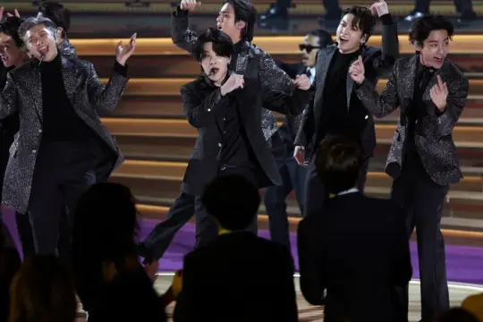 防弹少年团将重启大规模巡演 经济学家称或带动美国多地消费与旅游增长