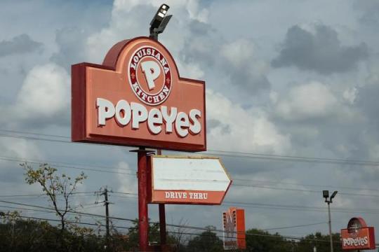 Popeyes主要加盟商Sailormen破产程序中再关三店 关店总数增至至少20家