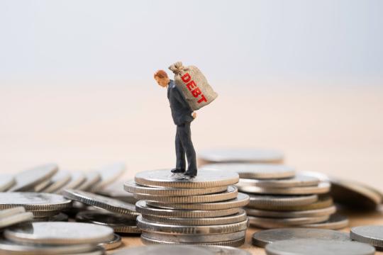 美元指数跌至近四年低位 多重美国财政与政治风险施压