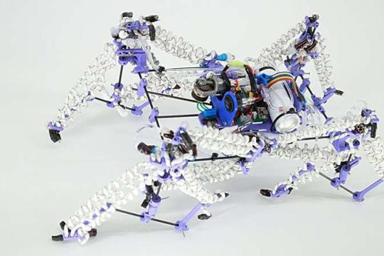 气动仿生人工肌肉：让机器人举起自重百倍并适应极端环境