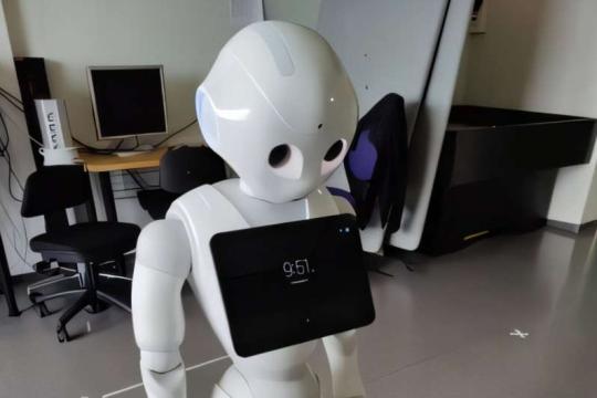 机器人 Pepper 能否成为理想的游戏伙伴？