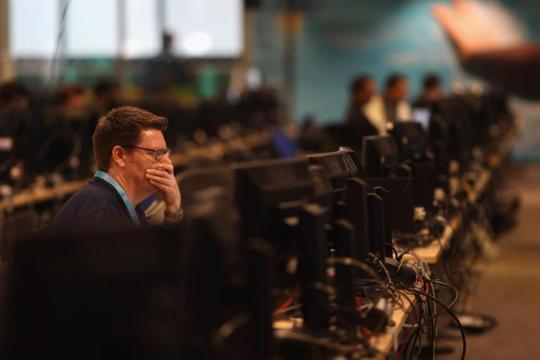 “DeFi已死”言论再起：跨链漏洞引发恐慌，资金加速撤离去中心化金融平台
