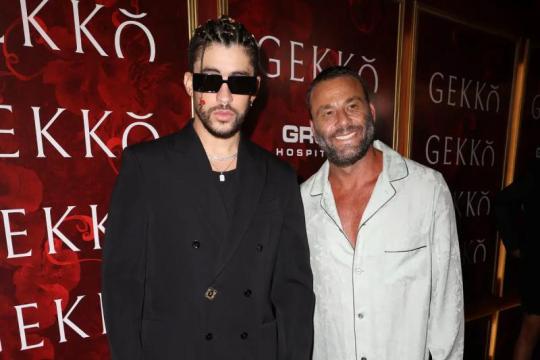 我探访了Bad Bunny在迈阿密的高端牛排馆：164美元享用六道美食与甜点