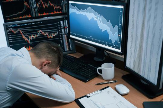 比特币回落至89,000美元下方，反弹未能延续