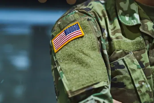 “看起来像真的”：政治深度伪造数量攀升，研究称即便明知虚假仍具影响力