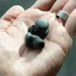 Google Pixel Buds 2a评测：入门价位加入降噪与可更换电池充电盒