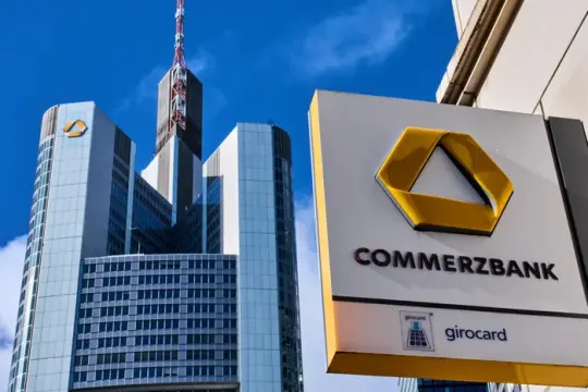 欧洲银行并购战升温：意大利联合信贷拟增持德国商业银行至触发收购门槛