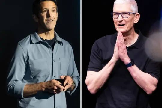 苹果宣布约翰·特努斯将于9月1日出任CEO，蒂姆·库克转任执行董事长