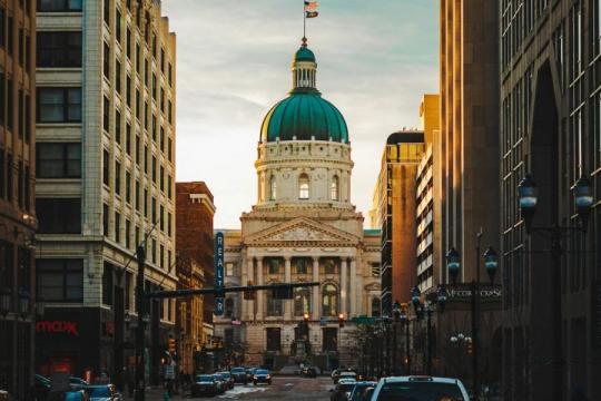 印第安纳州推进公共退休计划投资比特币及现货加密货币ETF