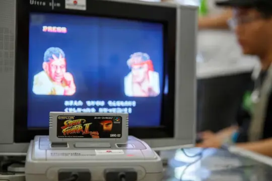 我在eBay竞拍VHS录像带，试图留住游戏文化的“录像带时代”